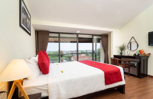 Cam Ha Bed & Breakfast | Ancient River Villa