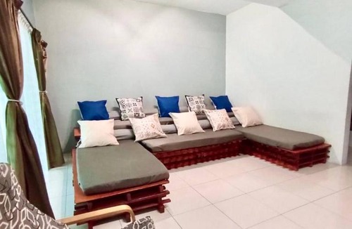 Hulu Kinta House | Animation Homes I Meru Raya IPOH I by Grab A Stay l 16pax max