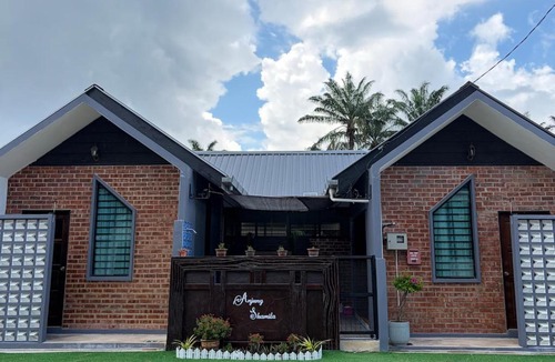 Kepala Batas House | Anjung Shamila with Kids Pool