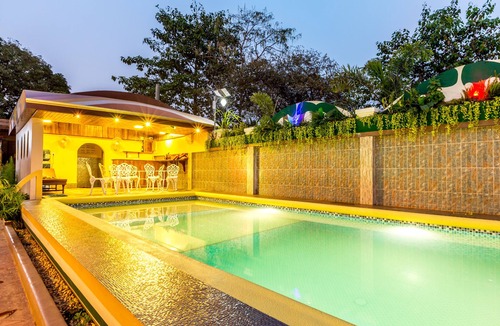 Sangkat Sla Kram Apartment | Apartment B with Swimming Pool - Champa Flower