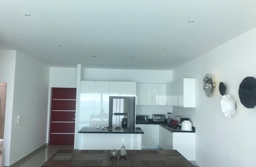 Ferrocarrilera Apartment | APARTMENT FOR RENT IN FRONT OF THE SEA IN TORRE EME