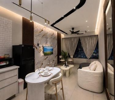 Bukit Jalil Apartment | Apartment in Seri Kembangan - Near MRT, Pool & Free Parking