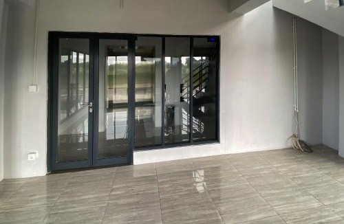 Cikarang Apartment | Apartment Riverdale by Dani room