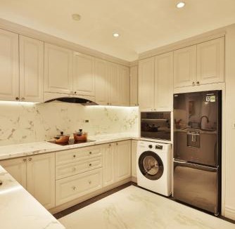 Hai Ba Trung Apartment | Apartments by Vitrine
