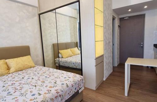 Cikarang Apartment | Apt Vasanta Innopark Studio Latte dgn Bathub & Pool Ch3n
