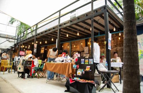 Talat Yot Hostel | AREA81 HIDEOUT Hostel Khaosan