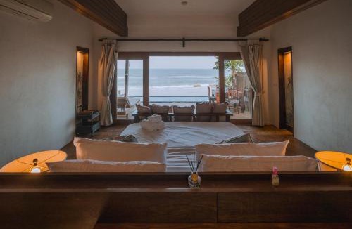 Pak Nam Pran Villa | Areeya Beachfront Villas Pranburi