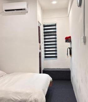 Kampung Nail Hotel | Arkan Motel Transit