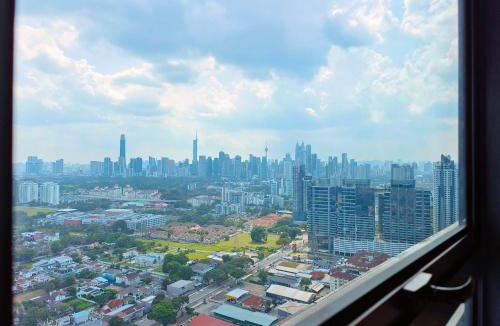 Ampang Apartment | Arte Plus Ampang Studio near KLCC - Living Signature