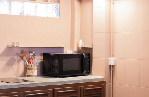 Daun Penh House | Artsy Cocoon 1-bedroom Khmer-Deco loft in Central Phnom Penh