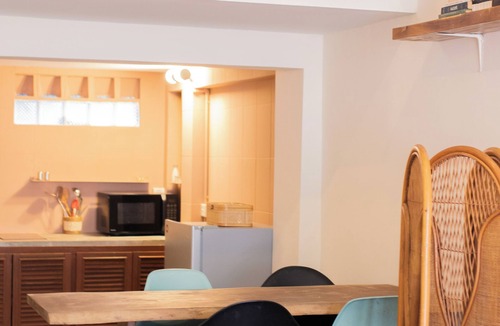 Daun Penh House | Artsy Cocoon 1-bedroom Khmer-Deco loft in Central Phnom Penh