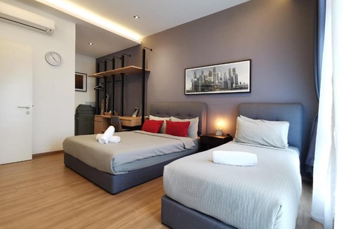 Central District Apartment | Artsy Homestay in JB Town Center Near FoodCourt, Malls & Grocery