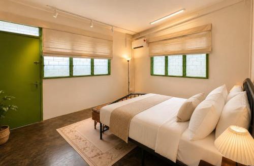 George Town Bed & Breakfast | Arvena Living