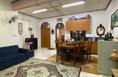 Batu Buruk Apartment | Aryaty Stay Pantai Batu Buruk Kuala Terengganu