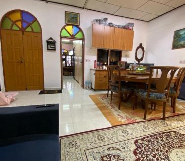 Batu Buruk Apartment | Aryaty Stay Pantai Batu Buruk Kuala Terengganu