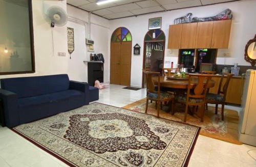 Batu Buruk Apartment | Aryaty Stay Pantai Batu Buruk Kuala Terengganu