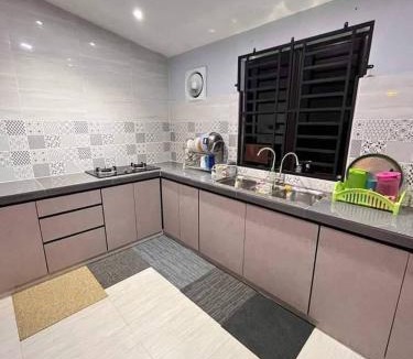 Kampung Permatang Bogak House | aslam homestay 2 bedrooms