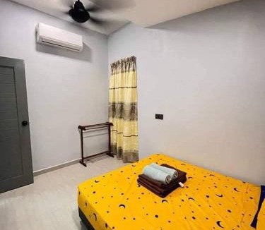 Kampung Permatang Bogak House | aslam homestay 2 bedrooms