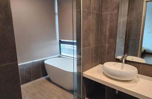Ampang Apartment | Astoria 4r3b 5minsklcc bathtub waterfilter newcondo bigbalcony