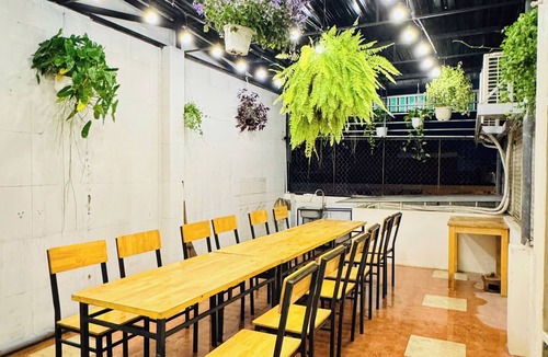 Tran Phu Beach House | Aura Marina Homestay 5Bedrooms, Rooftop BBQ, City Center