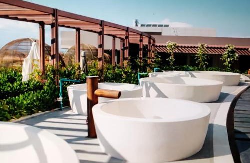 Suoi Nuoc Beach Apartment | Aura Seaviews Suites