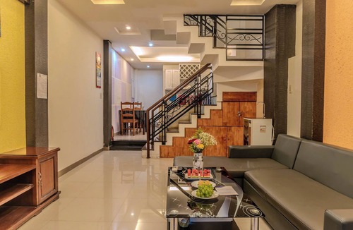Tran Phu Beach House | AuraHome 5 Bebrooms, Rooftop BBQ, City center