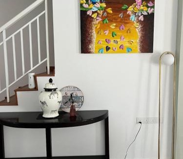 Kota Warisan House | Ayden Modern Homestay