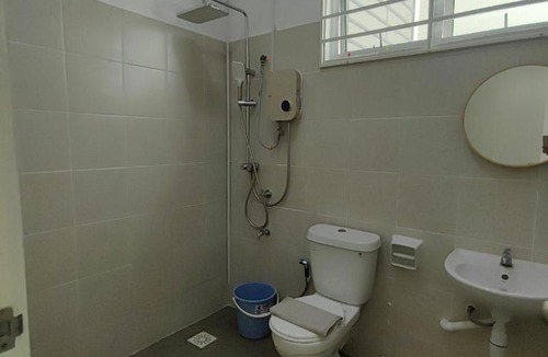 Kota Kinabalu Apartment | AylamR Homestay