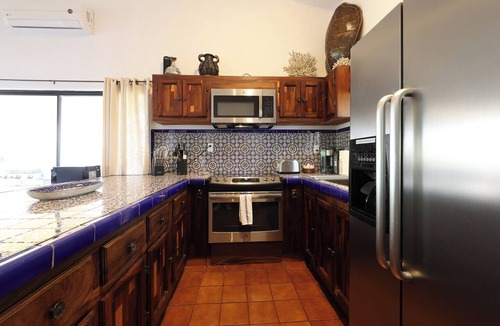 El Medano Ejidal Condo | B-301 Beautiful Pool View Penthouse Condo - Minutes to Medano Beach and Town