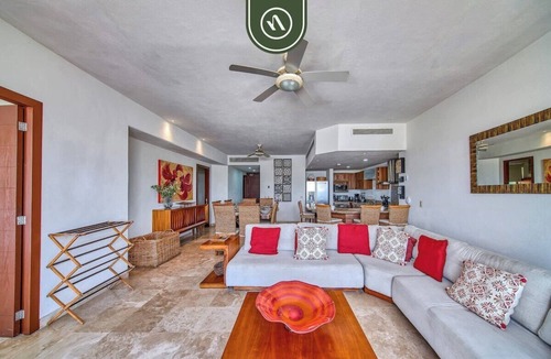 La Cruz de Huanacaxtle Condo | B Nayar-Taib 402 | 3BR/3BA Nuevo Vallarta, pool, hot tub