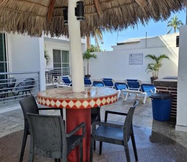 Rincon de Guayabitos Apartment | B1 Luxurious Condo a few meters from the beach, Ground floor