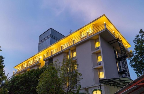 Phitsanulok Hotel | B2 Phitsanulok Boutique & Budget Hotel