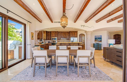 Buzzards Condo | B302 Oceanview Penthouse with Infinity pool and jacuzzi