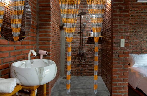 Dien Duong House | Ba's Garden Beachside Homestay