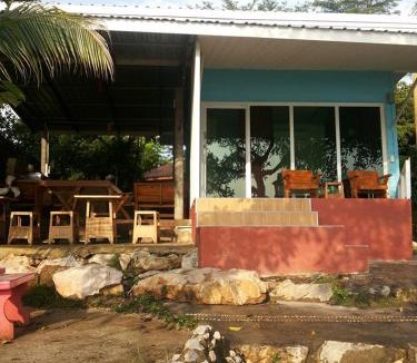 Kamphaeng Phet Hotel | Baan Din Baramee Resort