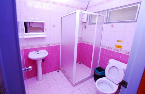 Sam Roi Yot Hotel | Baan Golden Resort