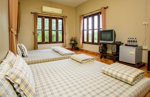 Sam Chuk Hotel | Baan Kasemsuk Resort