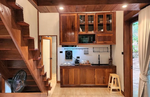 Chiang Dao District Cottage | Baan Laan – Cozy House with Mezzanine, Garden & River