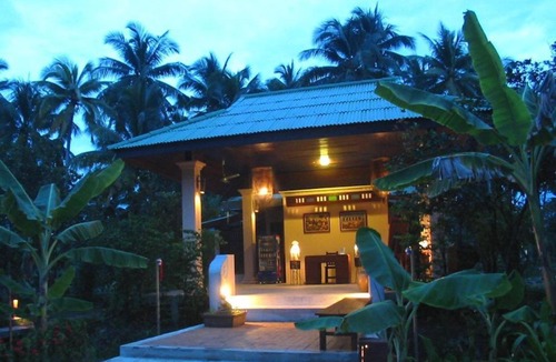 Suan Luang Resort | Baan Suan Amphawa