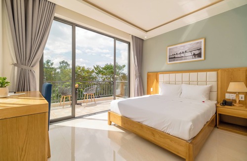 Hoi An City Centre Villa | Babylon Hoi An Villa, King room for 2 people, 10mins to town and An Bang beach
