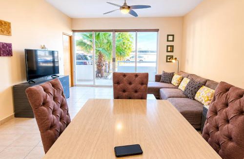 El Tezal Apartment | Bahia del Tezal 103b Modern 1BR Retreat with Rooftop Pool & Beach Access