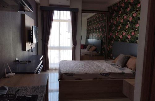 Surabaya Apartment | Bale Hinggil Apartment
