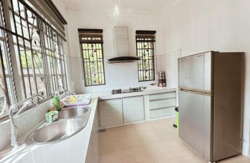 Sungai Tangkas House | Bangi BungalowStay