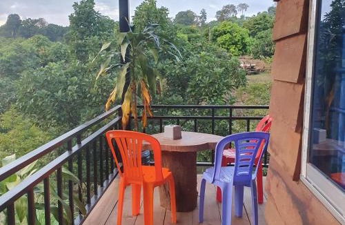 Ban Lung Hostel | Banlung Mountain View Treks & Tours