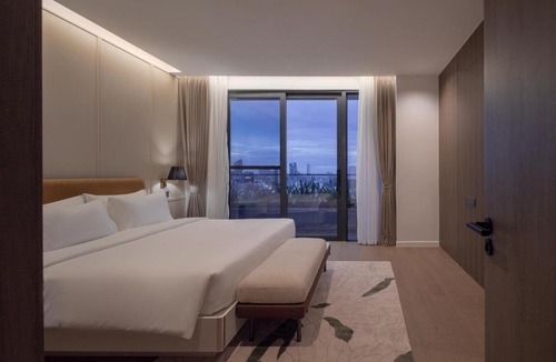 Chamkar Mon Hotel | Bassac Signature Experience Modern City Living with Infinity Pool and Rooftop Dinning