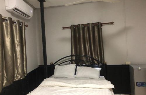 Vientiane Hotel | Batman guesthouse