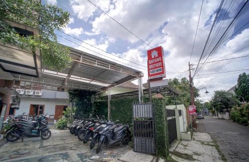 Depok House | Bayang Brothers Residence By Occupied