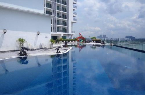Central District Apartment | Bayu Marina Residence 3 Mins away Mid Valley Southkey