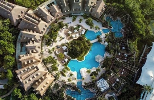 Playacar Resort | Be in the center of the action at the Mayan Palace One Bedroom Suite.