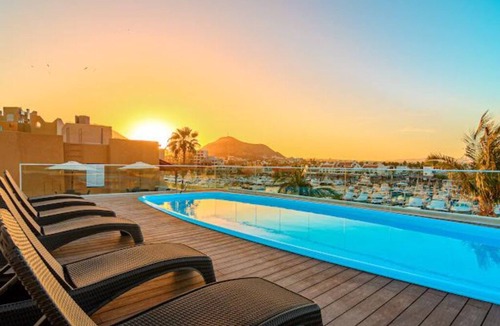Marina Apartment | Beach Condo on the Marina, Fully Renovated
